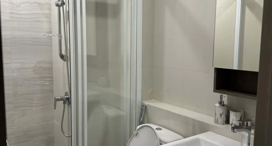 For rent studio condo in Din Daeng, Bangkok
