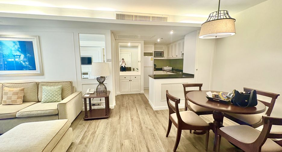 For rent 1 bed apartment in Pathum Wan, Bangkok