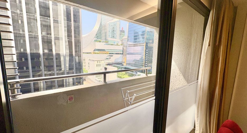 For rent 1 bed apartment in Pathum Wan, Bangkok