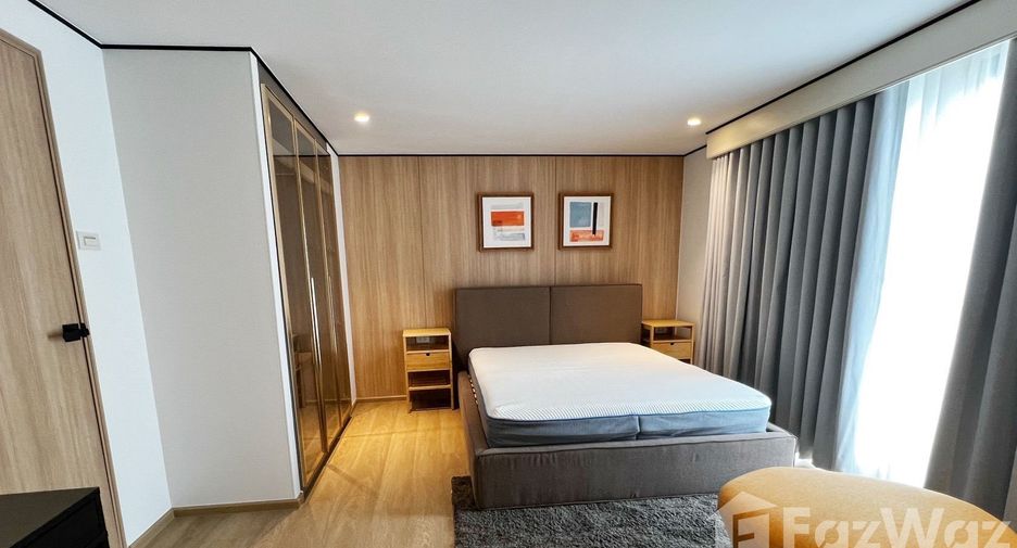 For rent 2 bedrooms condo in Watthana, Bangkok