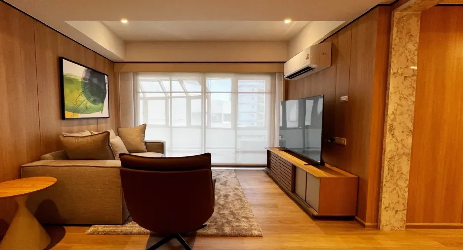 For rent 2 bedrooms condo in Watthana, Bangkok