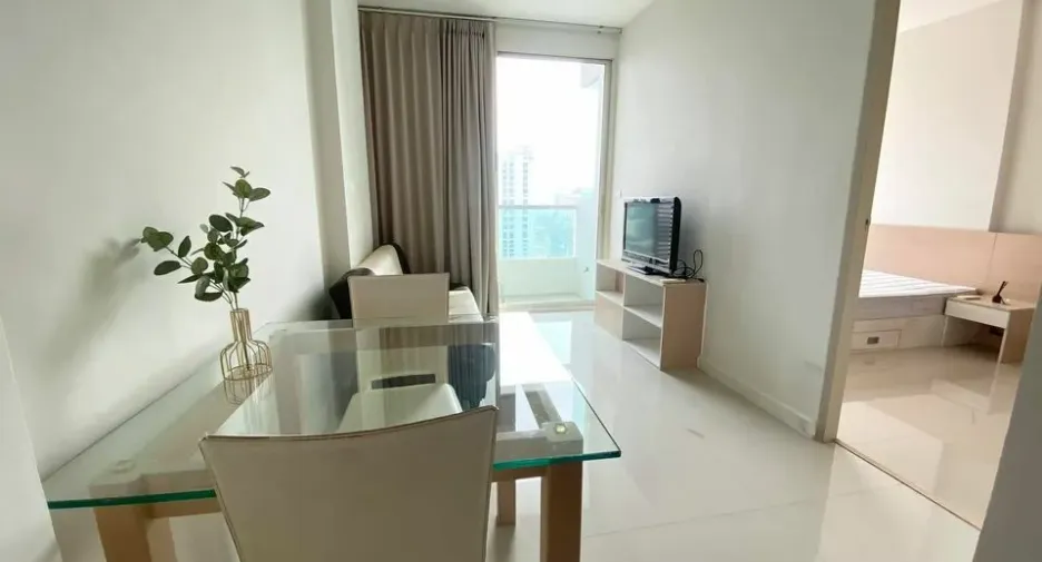 Wohnung zur Miete mit 1 Zimmer in Phaya Thai, Bangkok