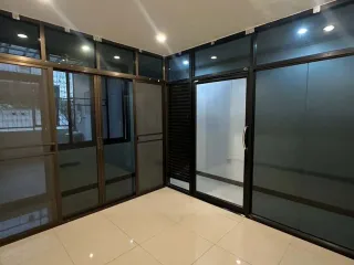 For rent 4 bedrooms retail Space in Chatuchak, Bangkok