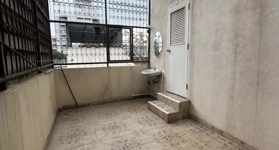 For rent 4 bedrooms retail Space in Chatuchak, Bangkok