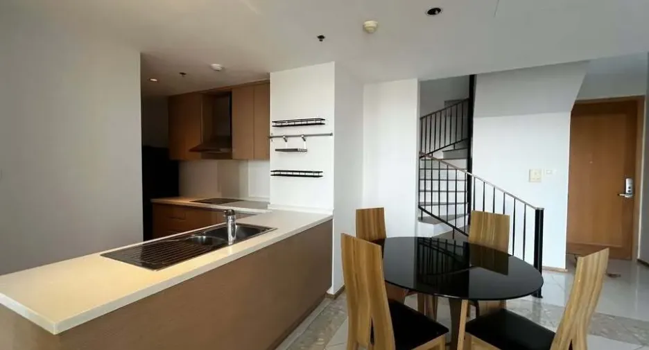 For rent 2 bedrooms condo in Sathon, Bangkok