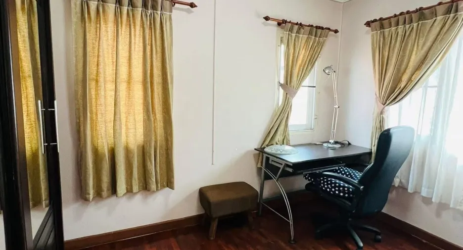 Haus zur Miete mit 4 Zimmer in Nong Chok, Bangkok