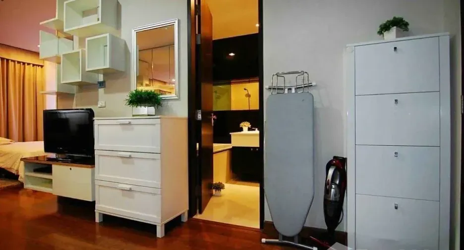 Wohnung zur Miete mit 1 Zimmer in Pathum Wan, Bangkok