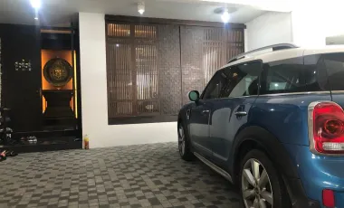 Casa adosada en alquiler de 5 habitaciones en Yan Nawa, Bangkok