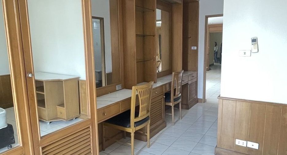 Apartment zur Miete mit 2 Zimmer in Watthana, Bangkok