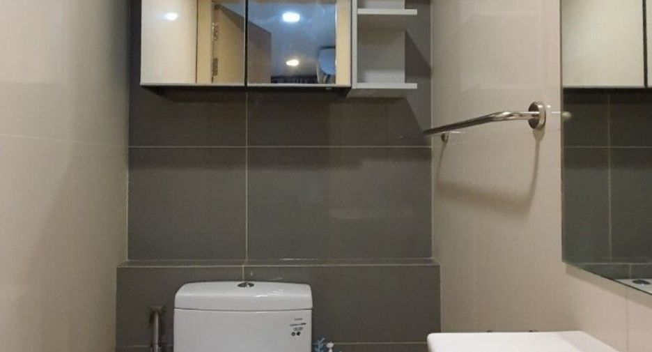 For rent 2 bedrooms condo in Phra Khanong, Bangkok
