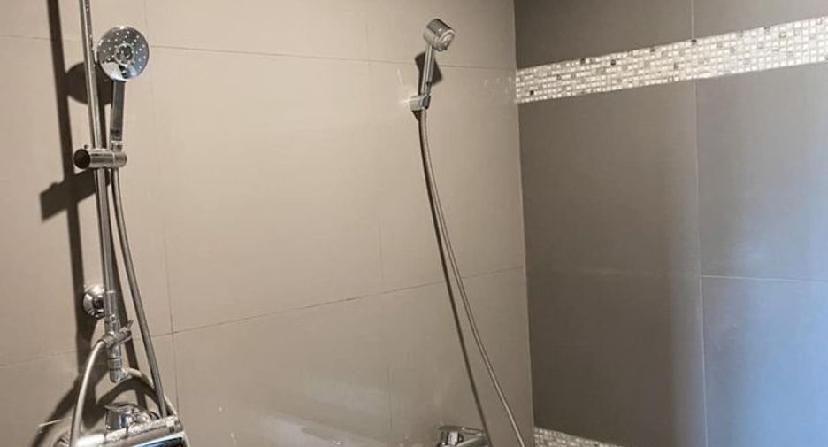 Condo en alquiler de 1 habitaciones en Khlong Toei, Bangkok