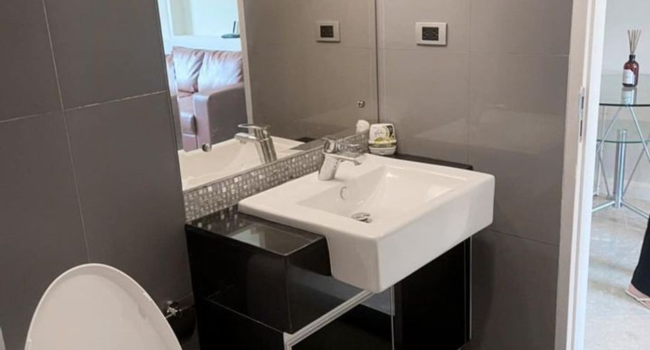 Condo en alquiler de 1 habitaciones en Khlong Toei, Bangkok
