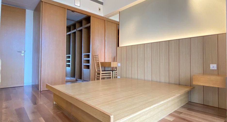 For rent 2 bedrooms condo in Sathon, Bangkok