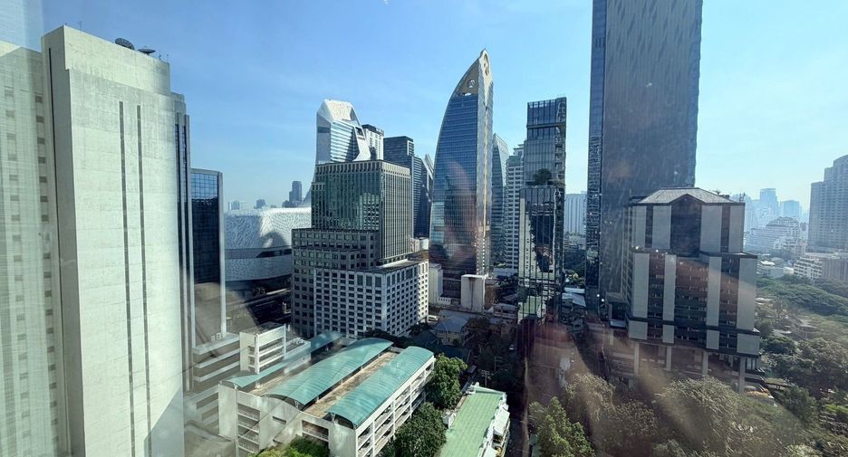 For rent 1 bed condo in Pathum Wan, Bangkok