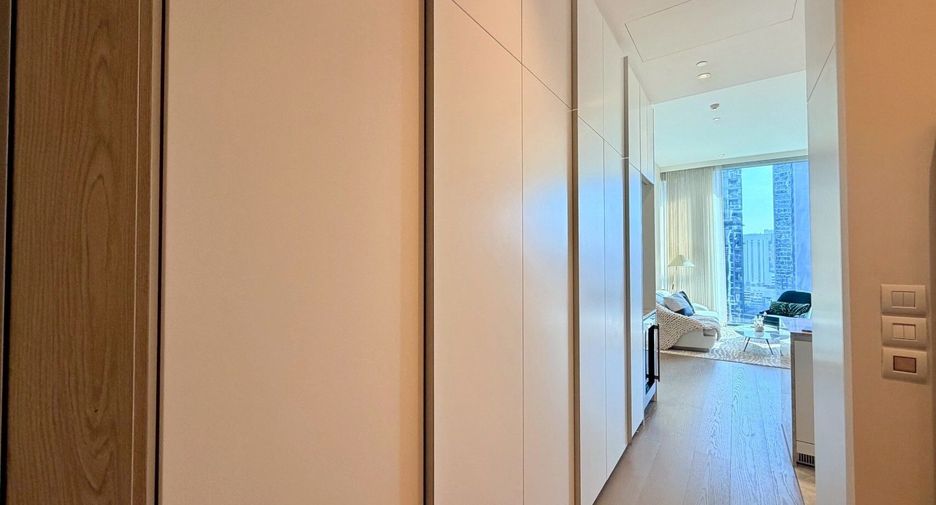 For rent 1 bed condo in Pathum Wan, Bangkok