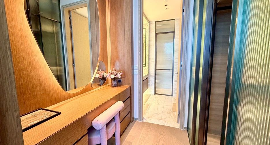 For rent 1 bed condo in Pathum Wan, Bangkok