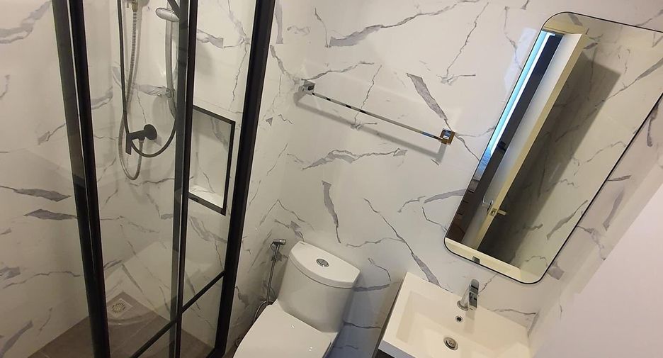 For rent studio condo in Din Daeng, Bangkok