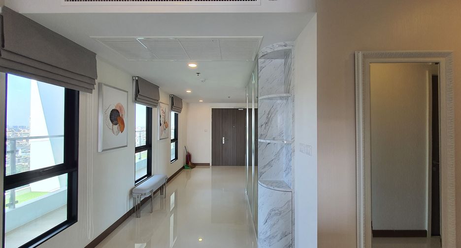 Wohnung zur Miete mit 4 Zimmer in Khlong San, Bangkok