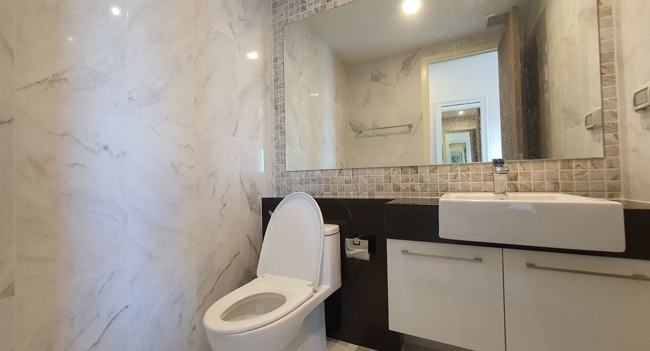 Wohnung zur Miete mit 4 Zimmer in Khlong San, Bangkok