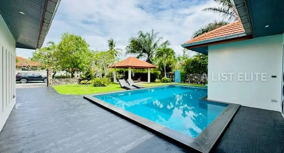 For rent 4 bedrooms house in East Pattaya, Pattaya