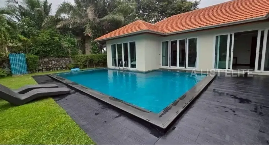 For rent 4 bedrooms house in East Pattaya, Pattaya