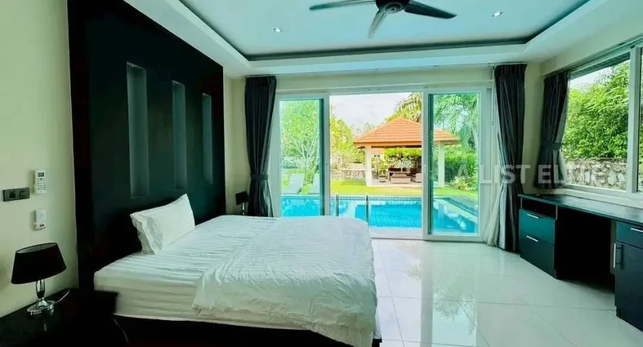 For rent 4 bedrooms house in East Pattaya, Pattaya