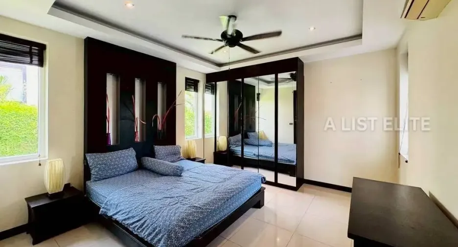 For rent 4 bedrooms house in East Pattaya, Pattaya