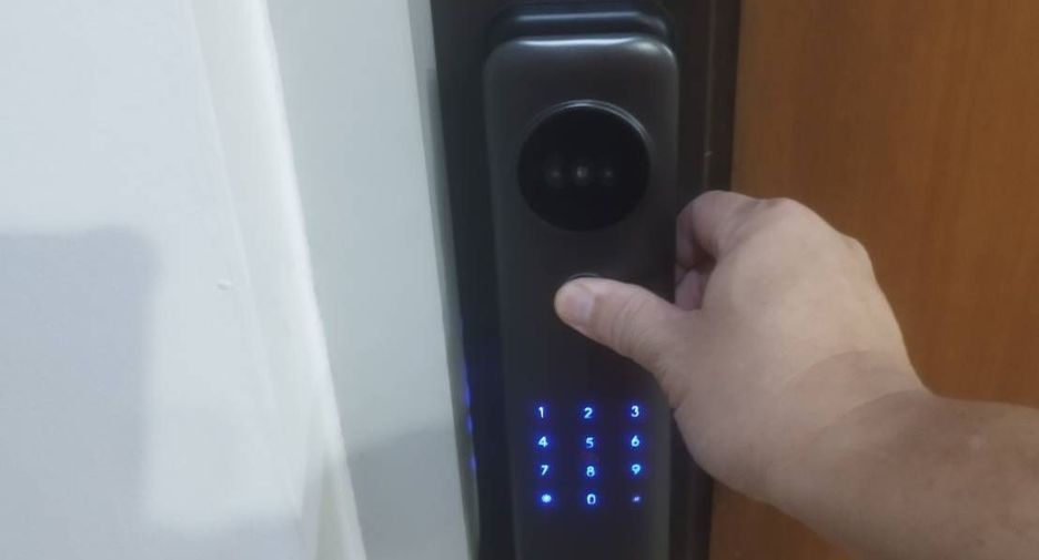 For rent studio condo in Phaya Thai, Bangkok