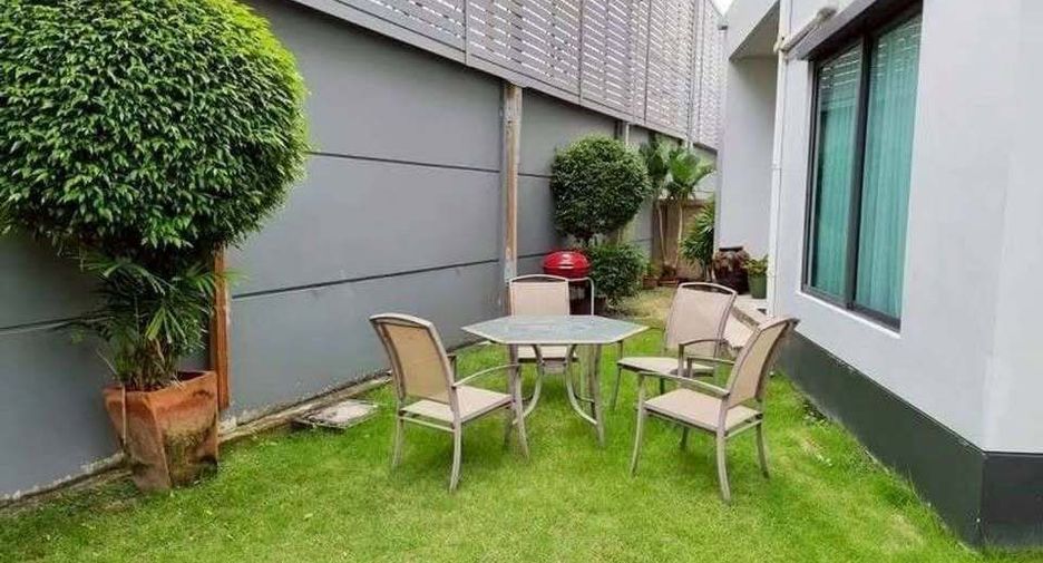 Haus zur Miete mit 4 Zimmer in Bang Kapi, Bangkok