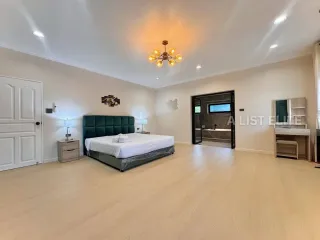 For Rent 5 Bedroom House In Bang Lamung, Chonburi