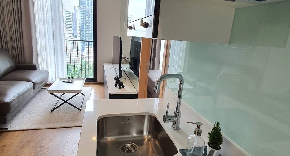 For rent 1 bed condo in Watthana, Bangkok