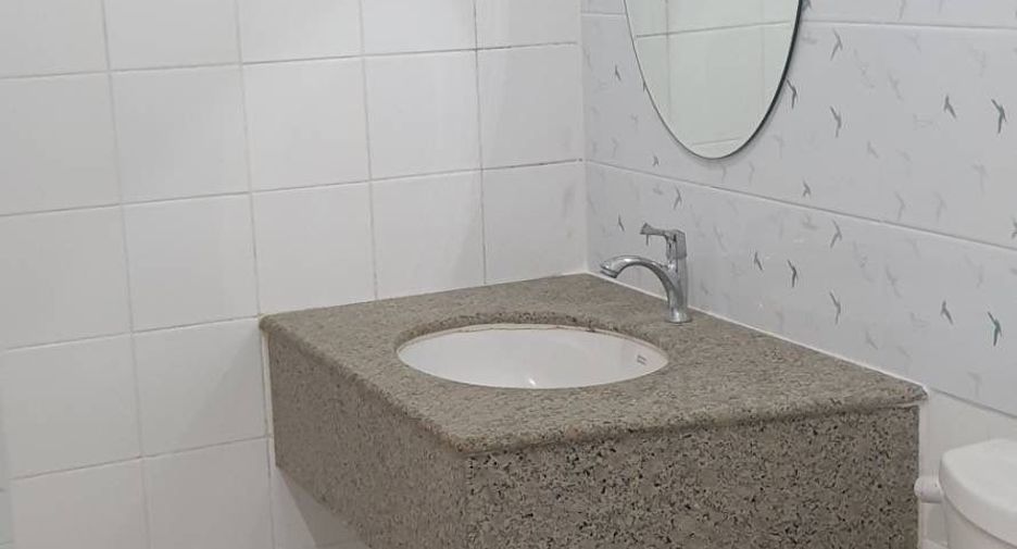 Wohnung zur Miete mit 2 Zimmer in Watthana, Bangkok