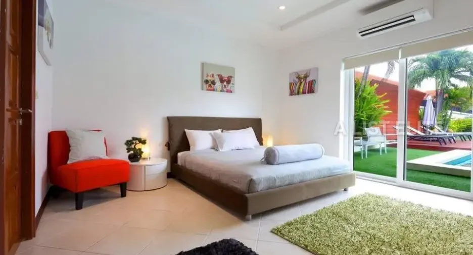 For rent 6 bedrooms house in Jomtien, Pattaya