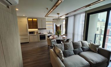 For rent 3 bedrooms condo in Pathum Wan, Bangkok