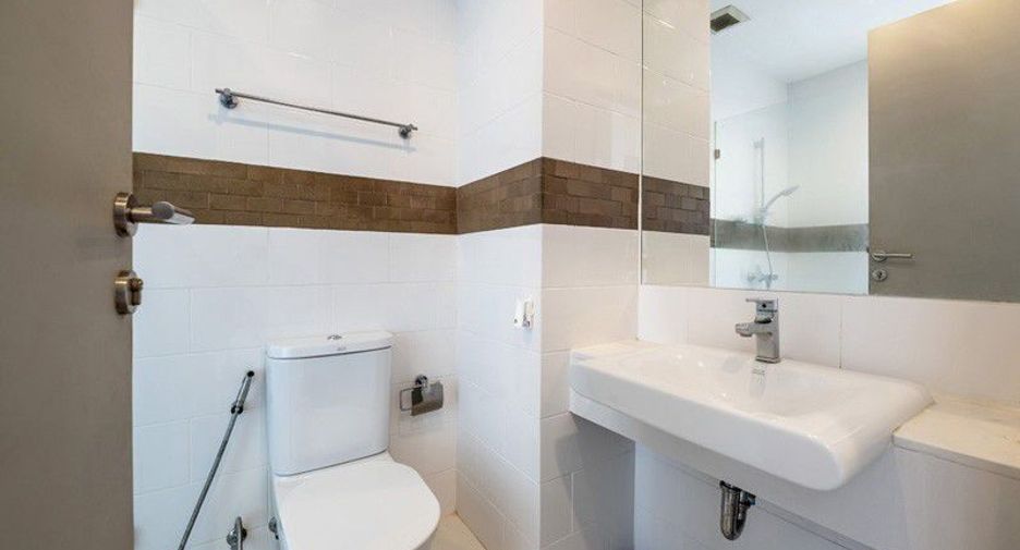 For rent 1 bed condo in Phra Khanong, Bangkok