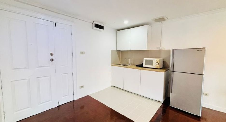 Condo en alquiler de 2 habitaciones en Khlong Toei, Bangkok