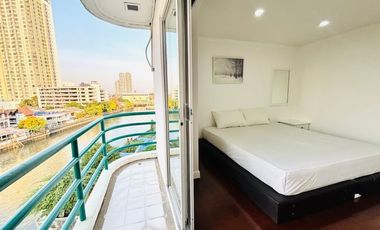 For rent 2 bedrooms condo in Khlong Toei, Bangkok