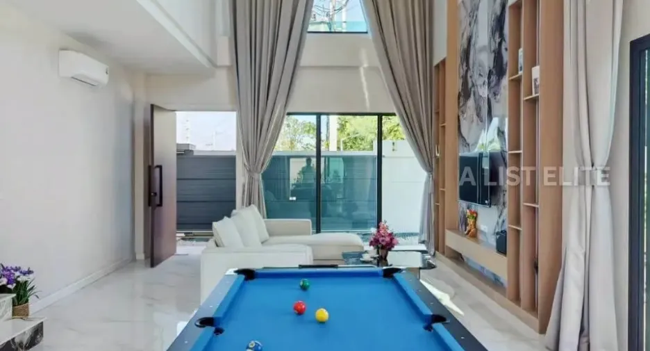 For rent 5 bedrooms house in Bang Lamung, Chonburi