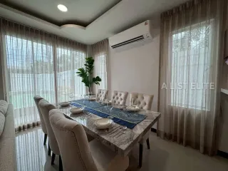 À louer 5 chambres maison à Bang Lamung, Chonburi