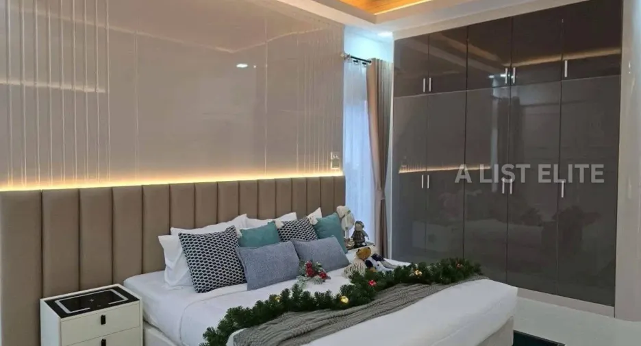 For rent 5 bedrooms house in Bang Lamung, Chonburi