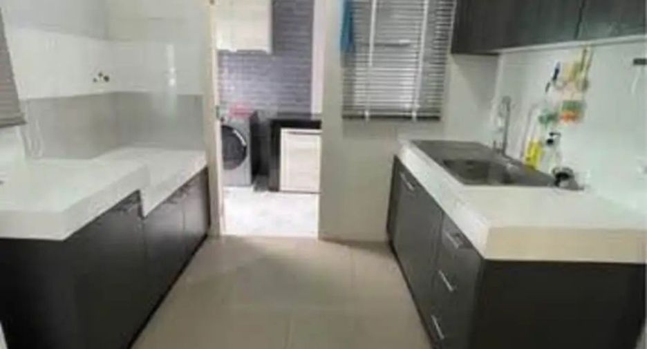 À louer 3 chambres maison à Bang Sao Thong, Samut Prakan