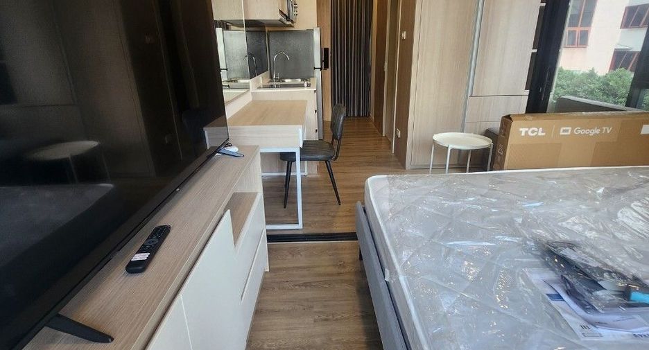 For rent 1 bed condo in Yan Nawa, Bangkok