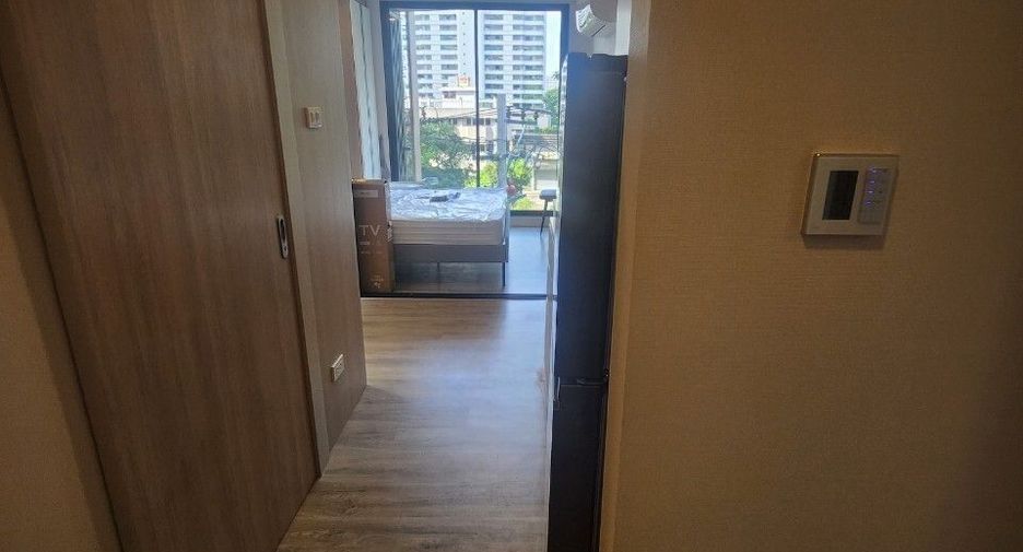 For rent 1 bed condo in Yan Nawa, Bangkok