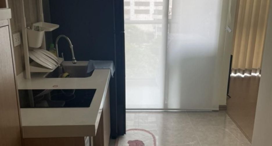 For rent 2 bedrooms condo in Yan Nawa, Bangkok