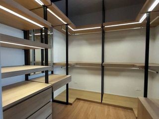 Reihenhaus zur Miete mit 3 Zimmer in Khlong Toei, Bangkok