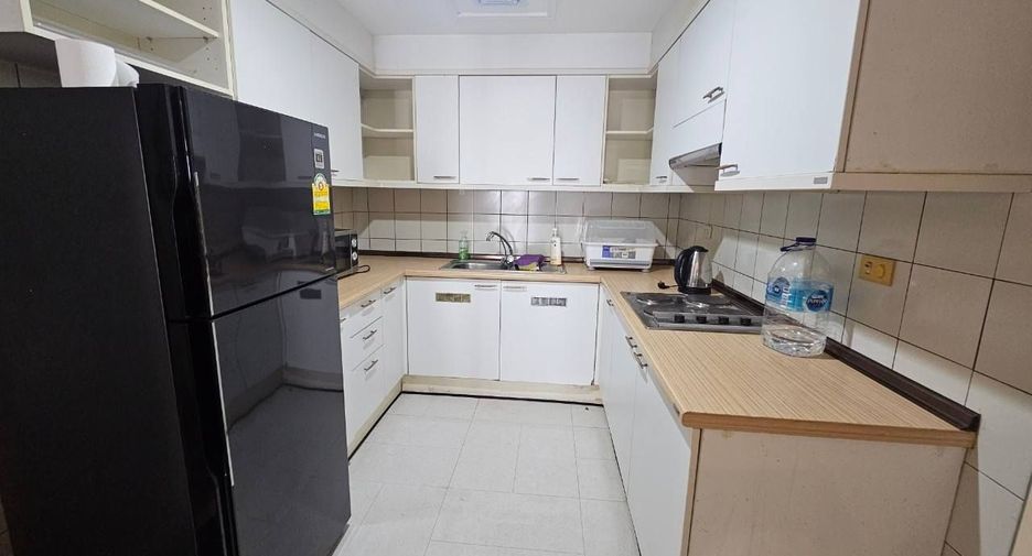 For rent 3 bedrooms condo in Pathum Wan, Bangkok
