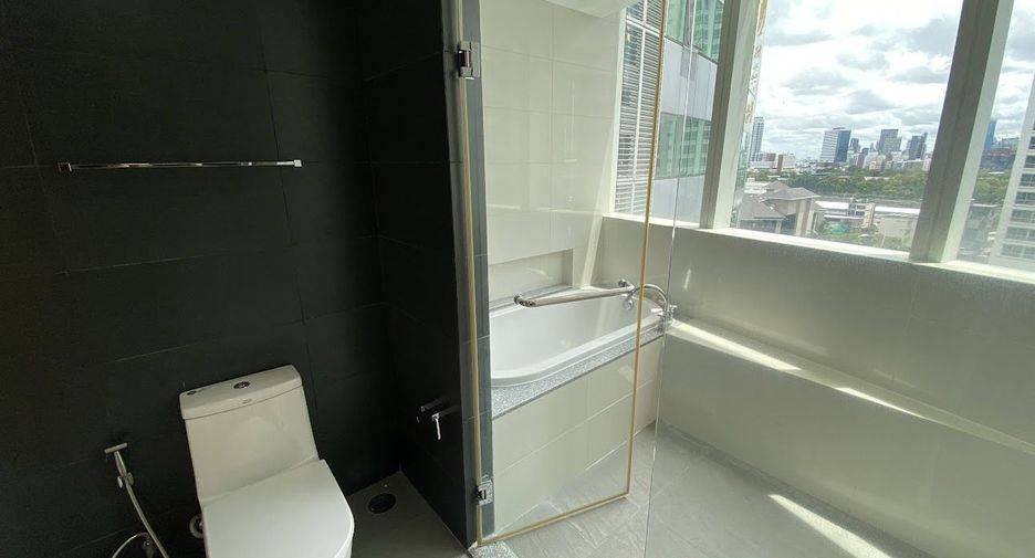 Wohnung zur Miete mit 2 Zimmer in Khlong Toei, Bangkok