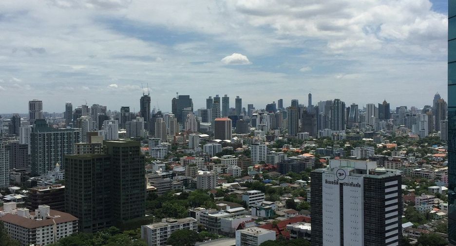 For rent studio condo in Watthana, Bangkok