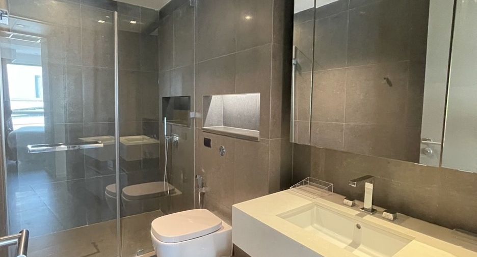 For rent 2 ベッドルーム condo in Sathon, Bangkok