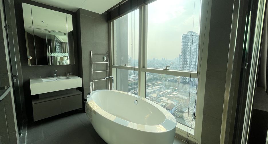 For rent 2 ベッドルーム condo in Sathon, Bangkok